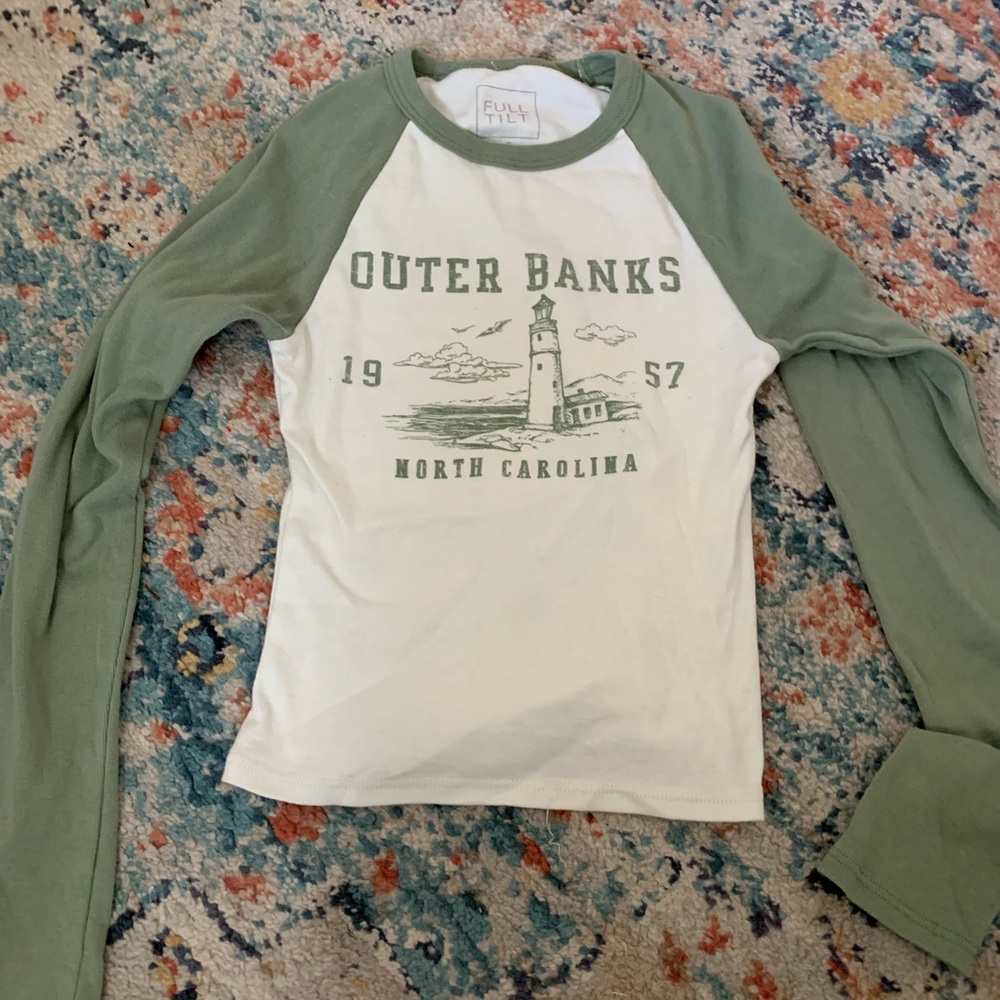 Never worn very cute light long sleeve